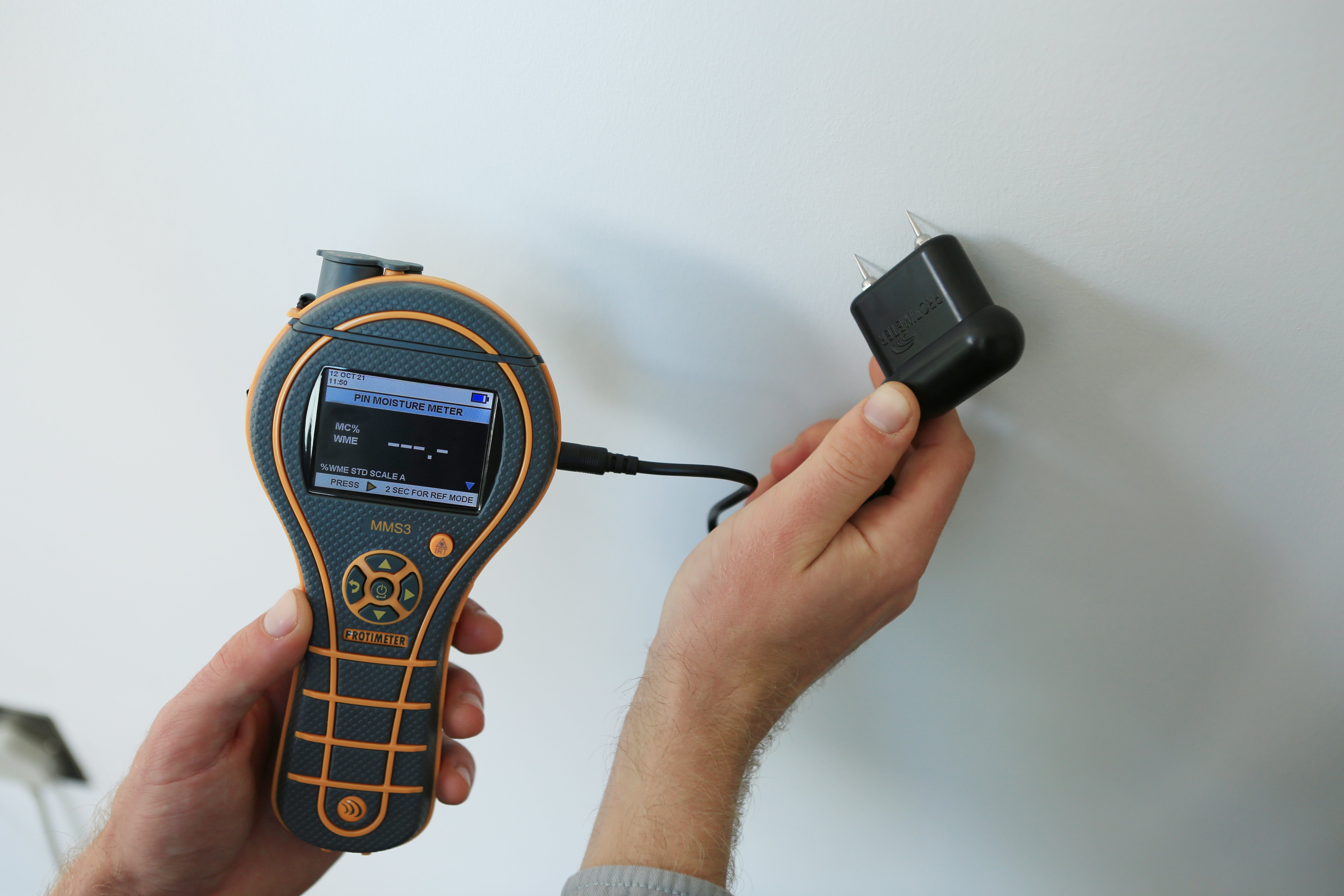 Pin Moisture meter with extension plaster